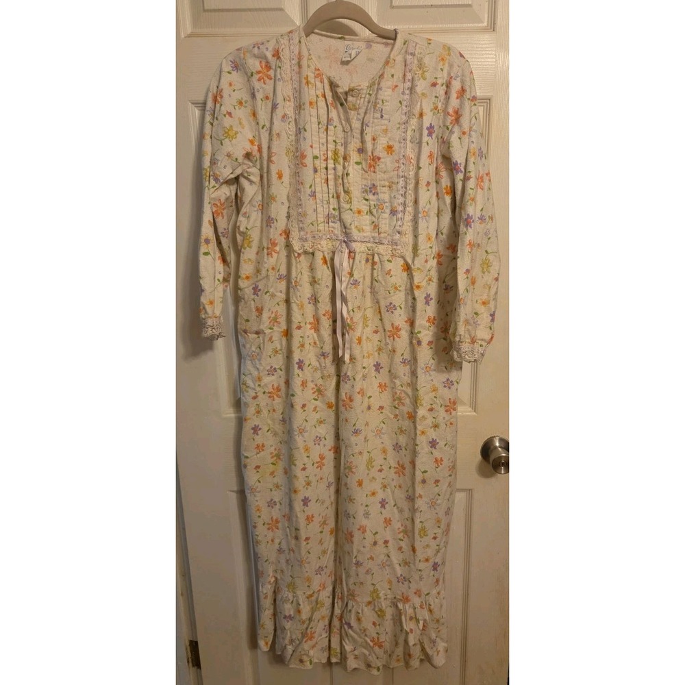 Vntg Carole Size M Long Nightgown Floral Design 3/4 Sleeves